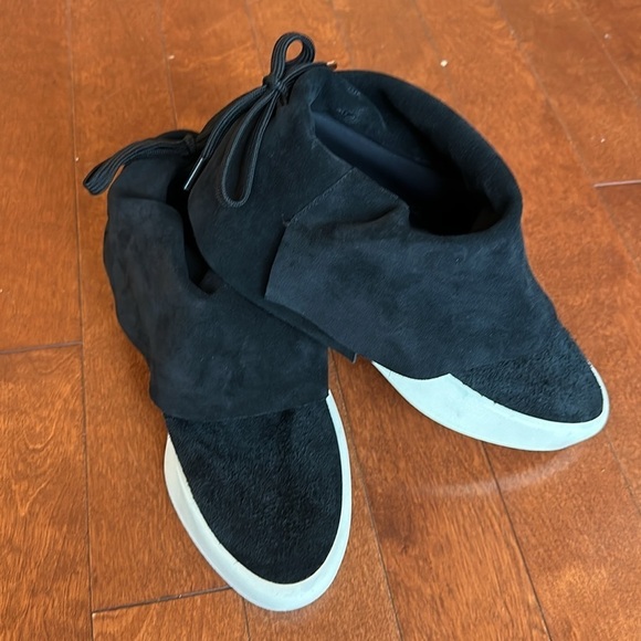 FEAR OF GOD MOC LOW TOP SNEAKERS in black size 41. New without box. Sold out! - Picture 1 of 15